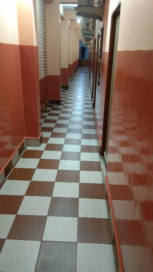 Hotel Sriram Lodge Tirupati Extérieur photo
