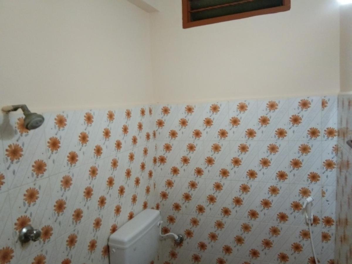 Hotel Sriram Lodge Tirupati Extérieur photo