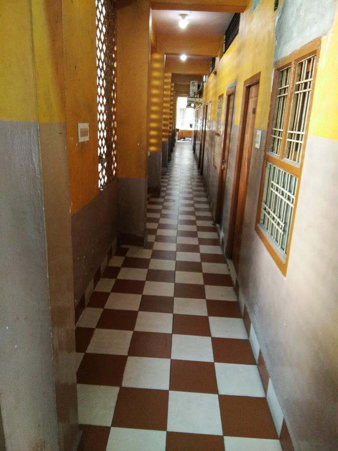 Hotel Sriram Lodge Tirupati Extérieur photo